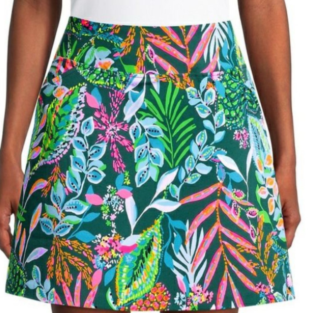 Lilly Pulitzer Luxletic MONICA SKORT in
Sunshine Jungle Luxletic Golf Sz 0